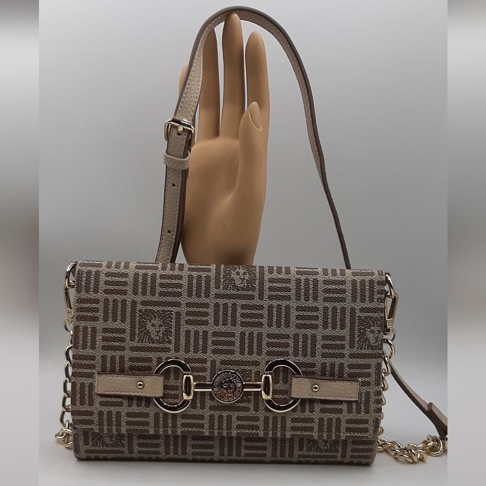 Anne Klein Flat Cross Body Small Purse Bag Lion Logo Print Chain Pockets